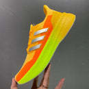 Tênis Adidas Ultraboost Light 24