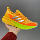 Tênis Adidas Ultraboost Light 24