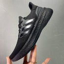 Tênis Adidas Ultraboost Light 24